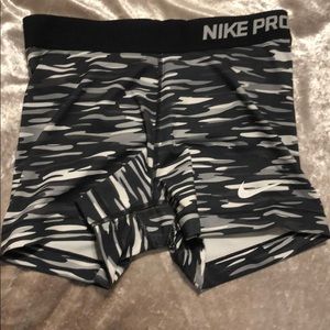 Nike pro